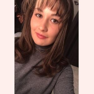 Meet your Posher, Julia